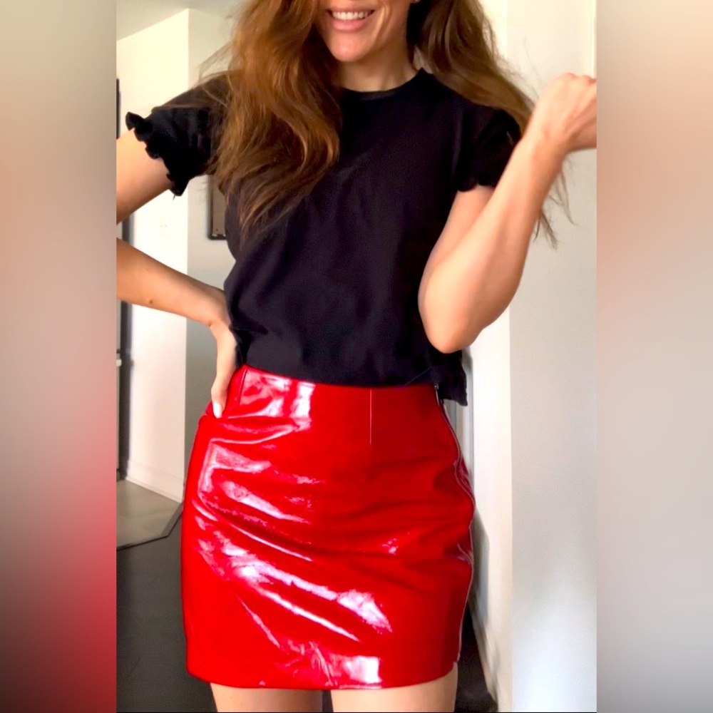NWT piper & Jane vinyl mini red skirt- la marque - Picture 4 of 8